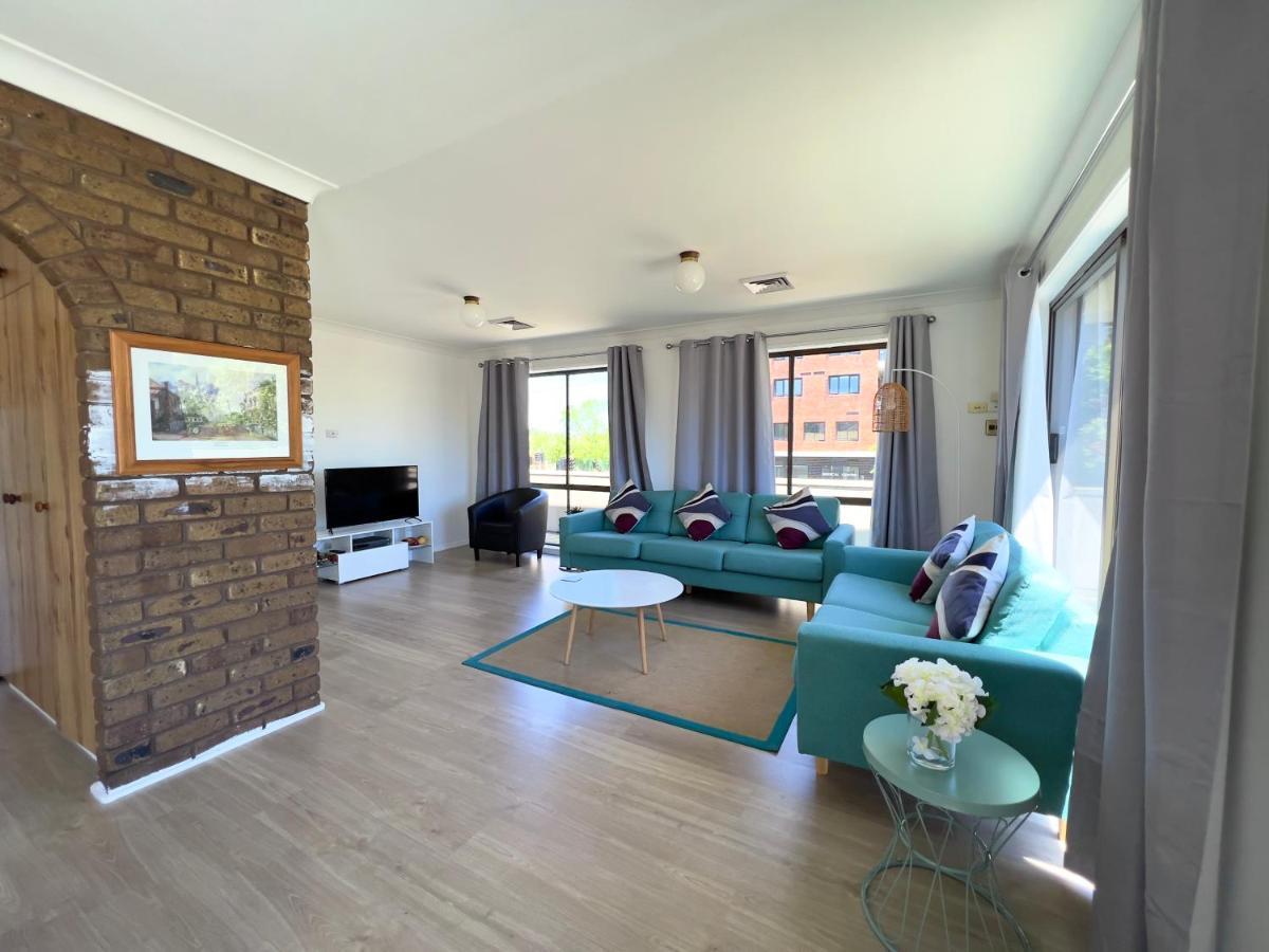 Albury Garden Court Motel Zewnętrze zdjęcie
