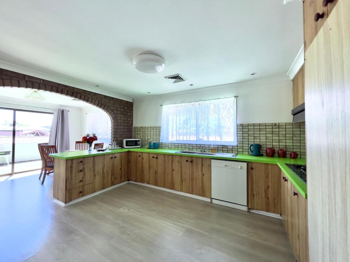 Albury Garden Court Motel Zewnętrze zdjęcie