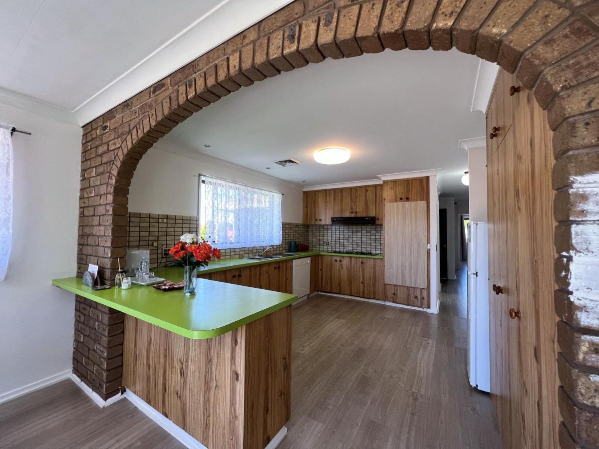 Albury Garden Court Motel Zewnętrze zdjęcie