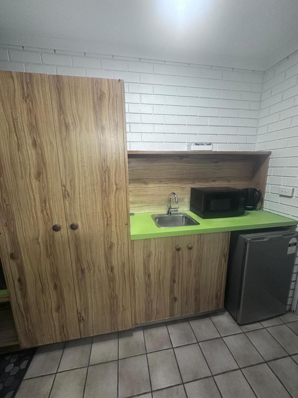Albury Garden Court Motel Zewnętrze zdjęcie